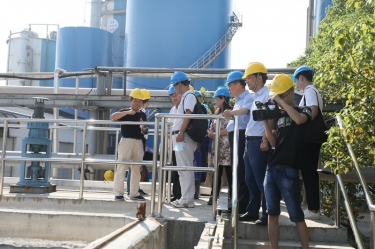 浙江省生态环境厅一行到莅临亚投娱乐纸业调查领导
